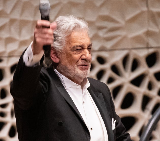 Placido Domingo si aggrava: ricoverato per complicazioni da Covid ...