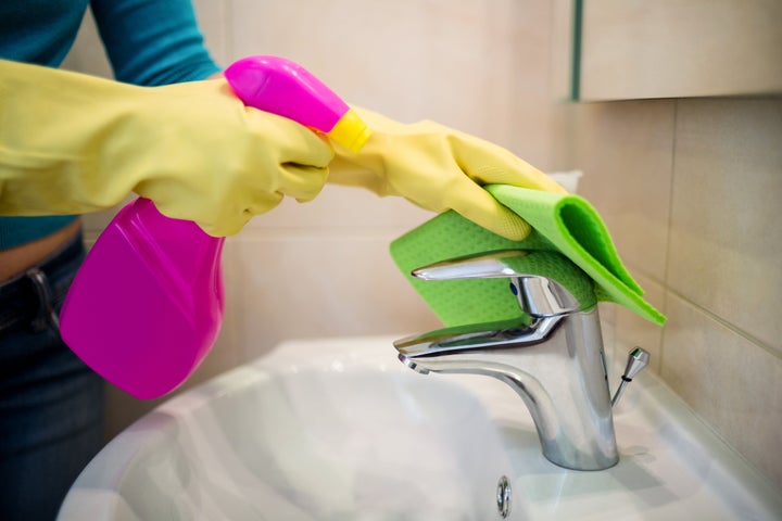 It’s no secret your bathroom is crawling with bacteria, which more often than not <a href="https://www.huffpost.com/entry/phonesoap-review-does-it-work_l_5e62c0bfc5b68d6164544fed" target="_blank" rel="noopener noreferrer">ends up on your phone</a> if you enjoy bathroom breaks with Instagram. 