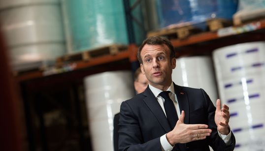 Pour le “jour d’après” le coronavirus, Macron défend le made in