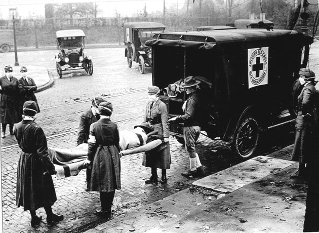 Η ζωή στην πανδημία γρίπης του 1918 και οι ομοιότητες με το