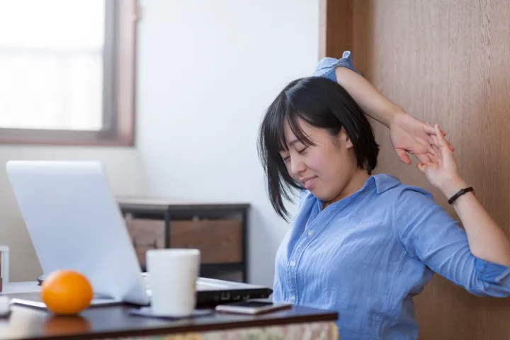 WFH with no desk? Use this tech-forward massager to soothe your inevitable  neck pain