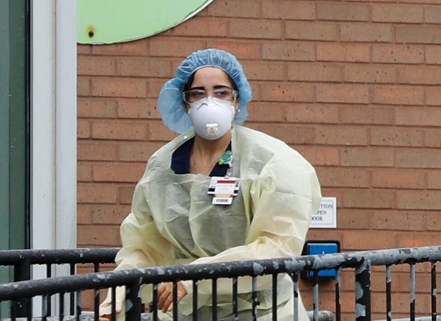 Un Bebe De 6 Semaines Meurt Du Coronavirus Aux Etats Unis Le Huffpost Un Bebe De 6 Semaines Meurt Du Coronavirus Aux Etats Unis Le Huffpost