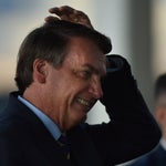 Bolsonaro s'excuse après avoir (encore) publié une fake news sur le