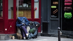 L’état d’urgence sanitaire accusé d’attenter à la dignité de certains