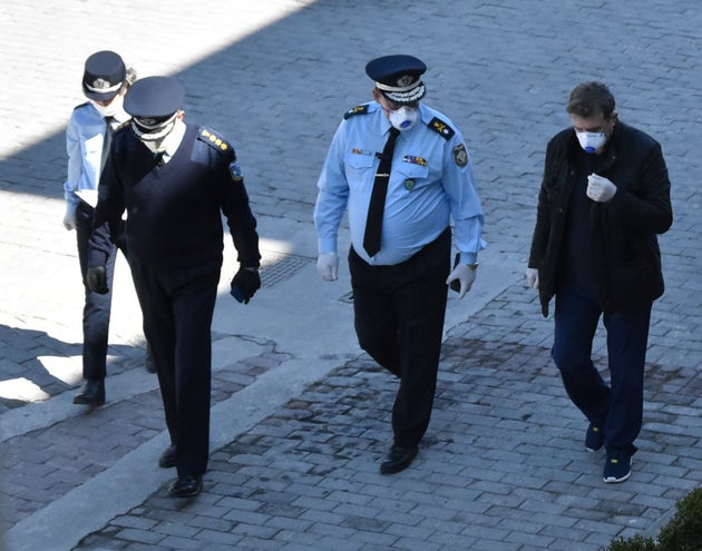 O Μιχάλης Χρυσοχοΐδης (δεξιά) στην Γενική Περιφερειακή Αστυνομική Διεύθυνση Δ. Μακεδονίας.