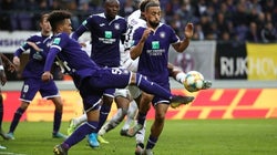 Un premier championnat de foot en Europe met fin à sa