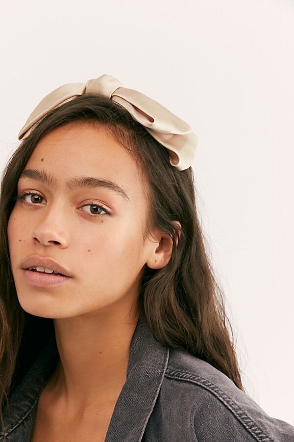 Headbands Are Now My Work-From-Home Hero When I'm Having A Bad Hair Day