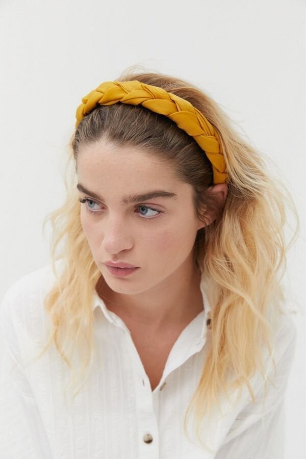 Headbands Are Now My Work-From-Home Hero When I'm Having A Bad Hair Day