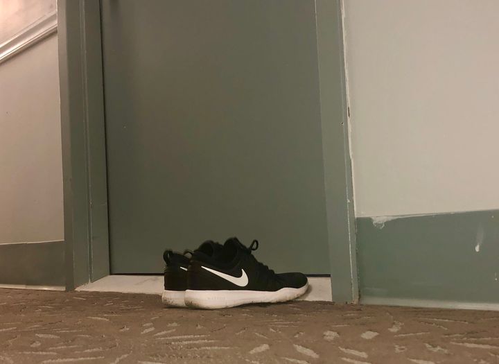 In the author’s building, mainly occupied by fellow doctors and nurses, people have started changing their clothes at the hospital and leaving their work shoes outside for fear of bringing the coronavirus home to their families. 