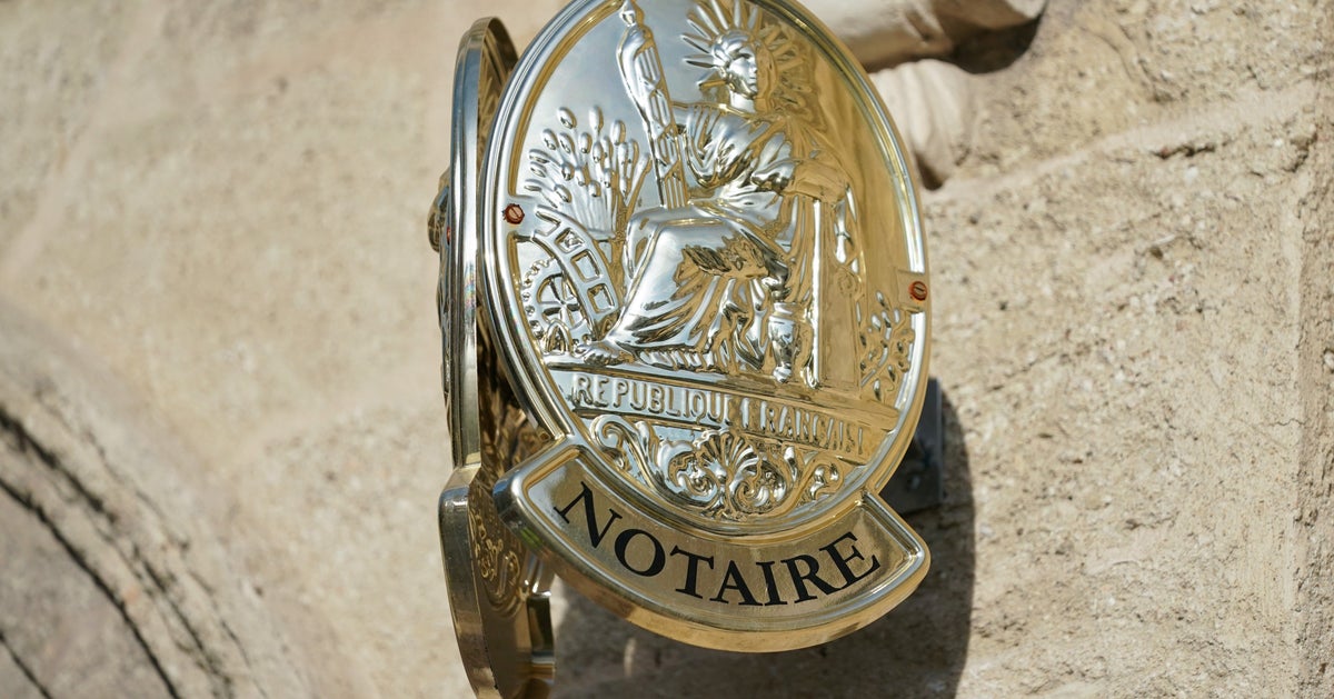 Pour Acheter Un Bien Vous N Avez Plus Besoin D Aller Chez Le Notaire Le Huffpost