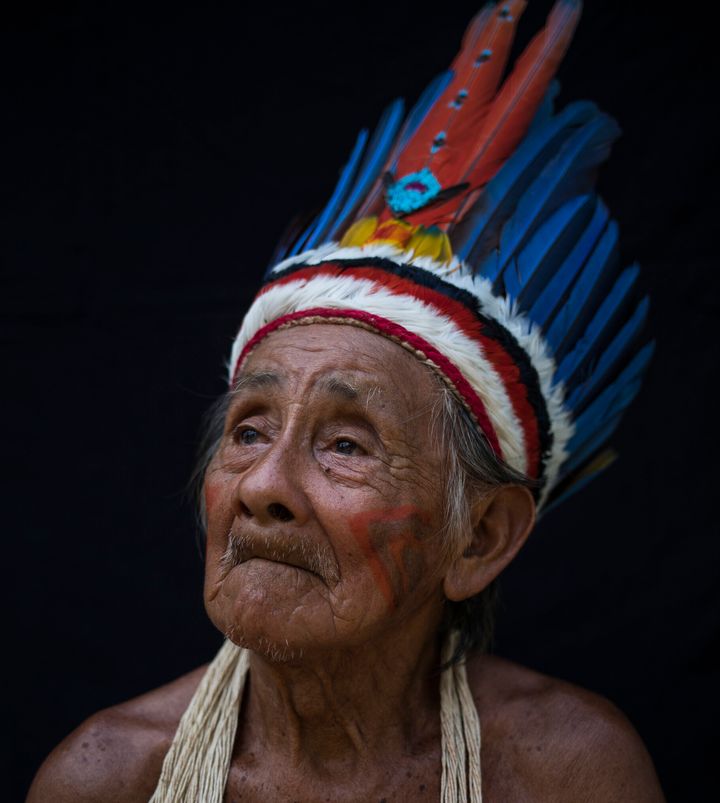 "Ο Αμαζόνιος πεθαίνει. Και γι αυτό είμαστε εδώ- για να μην πεθάνει", λέει ο αρχηγός του χωριού Τεκοχάου (Βραζιλία, 2019)