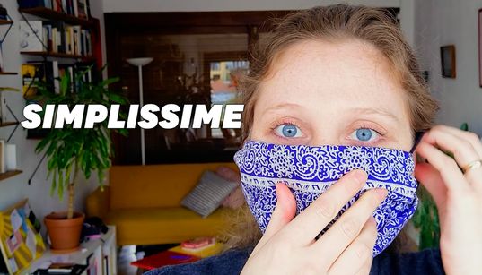 Comment faire un masque avec un foulard en une