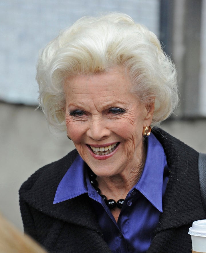 Honor Blackman, the British actress who took James Bond’s breath away as Pussy Galore in “Goldfinger,” has