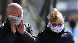 Aprenda a transformar a sua bandana em uma máscara eficaz contra o