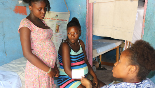 Uma em cada quatro mulheres no mundo não é livre para ‘dizer não’ ao sexo, diz