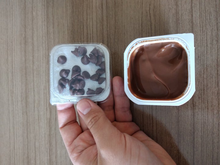 A mistura de pedacinhos de chocolate com Danette dá um sabor realmente diferente com direito a uma crocância a cada mordida.