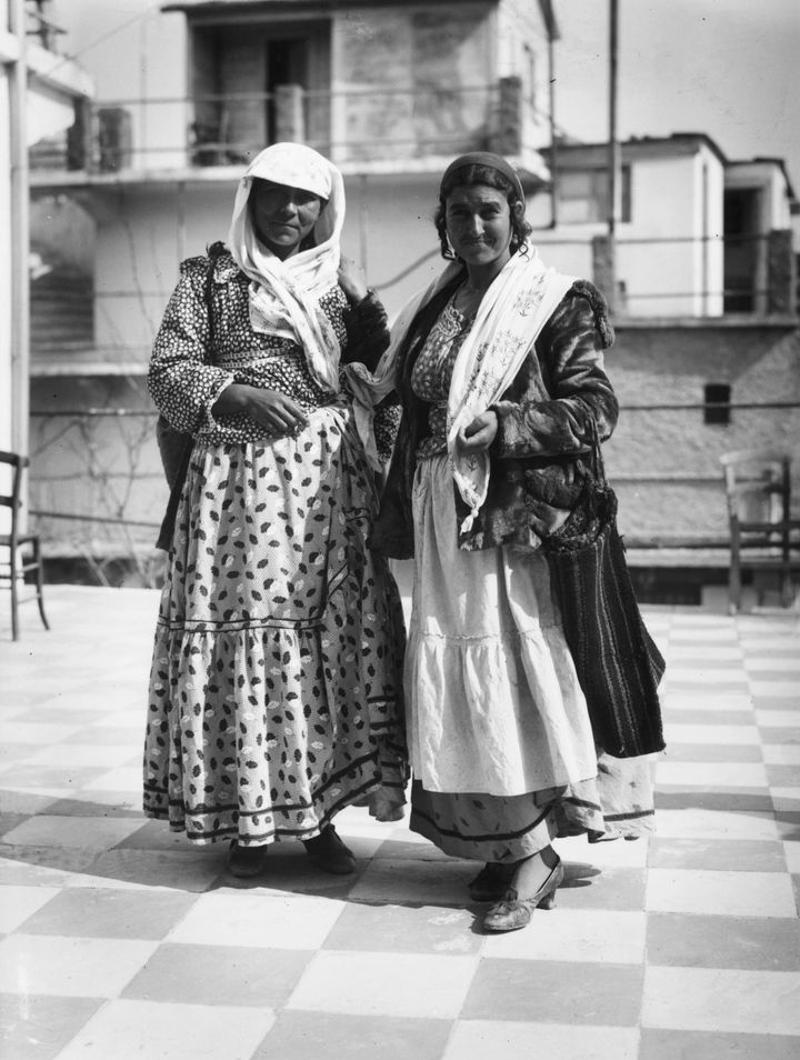 circa 1930: Greek gypsies in traditional clothing. (Photo by Hulton Archive/Getty Images)