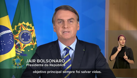 Em pronunciamento, Bolsonaro defende uso da cloroquina e locomoção dos mais