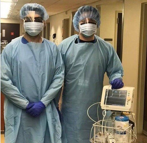 ニューヨークの病院で、新型コロナウイルス感染者の治療にあたる宮下医師