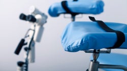 낙태 수술 중 울음 터트린 태아 숨지게 한 의사