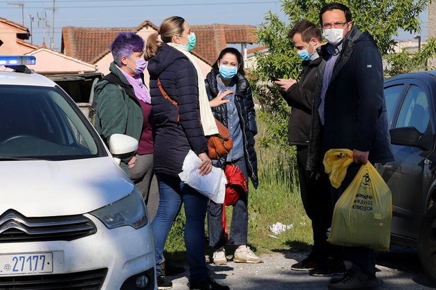 Στη Λάρισα Χαρδαλιάς και Τσιόδρας: Κρίσιμη η κατάσταση στον οικισμό Ρομά λόγω