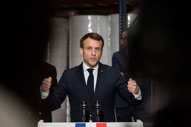 Macron écartelé entre ravages sanitaires et désastre économique avec la crise...