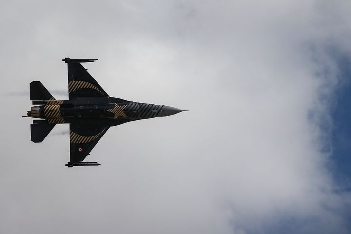 Τουρκικό μαχητικό αεροσκάφος F-16.