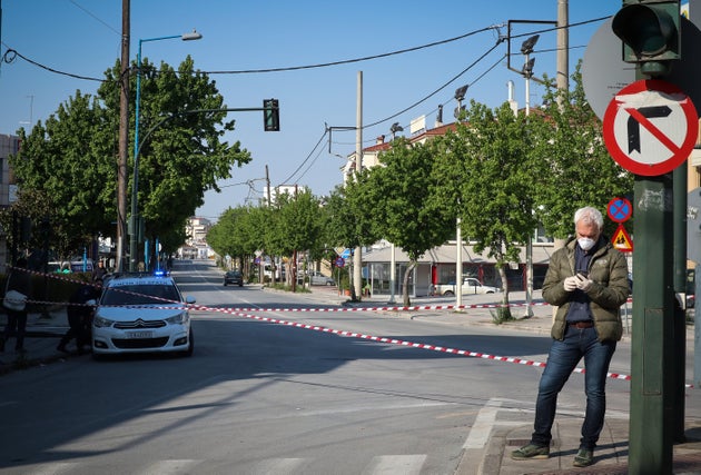 Λάρισα - Ομαλή η κατάσταση στην περιοχή της Νέας Σμύρνης που βρίσκεται σε καραντίνα.