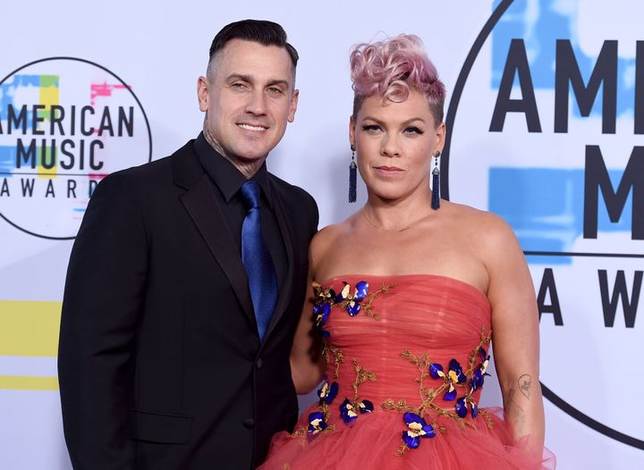 Carey Hart and Pink at the American Music Awards in 2017