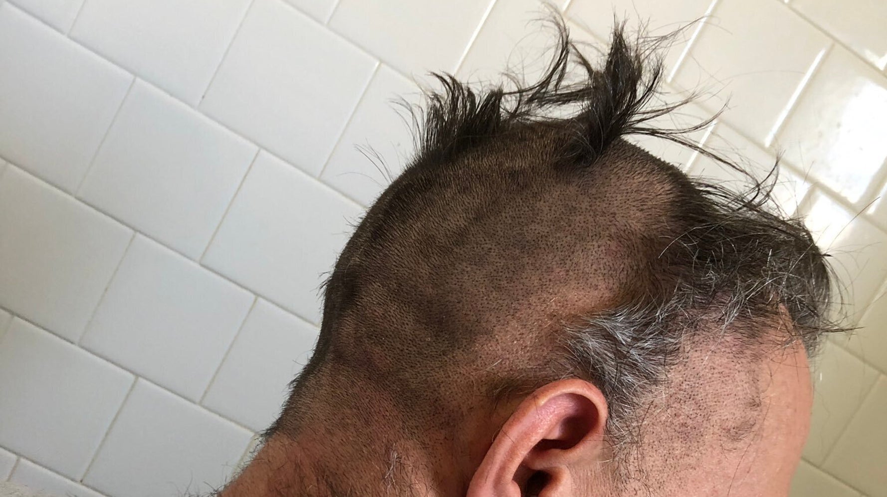 Image: https://img.huffingtonpost.com/asset/5e975d272500009105eaf9bc.jpeg?cache=Yv03WGGORA&ops=1778_1000 18 Photos Of Disastrous Quarantine Haircuts You Need To See