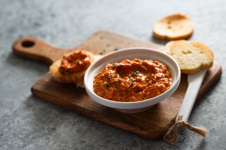 Roasted pepper dip with toasted white bread