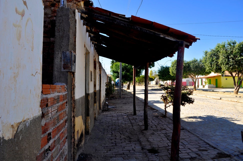 <em>The main street of the town of Barra do Parateca, Brazil. (Carolina Ramirez/The Huffington Post)</em>