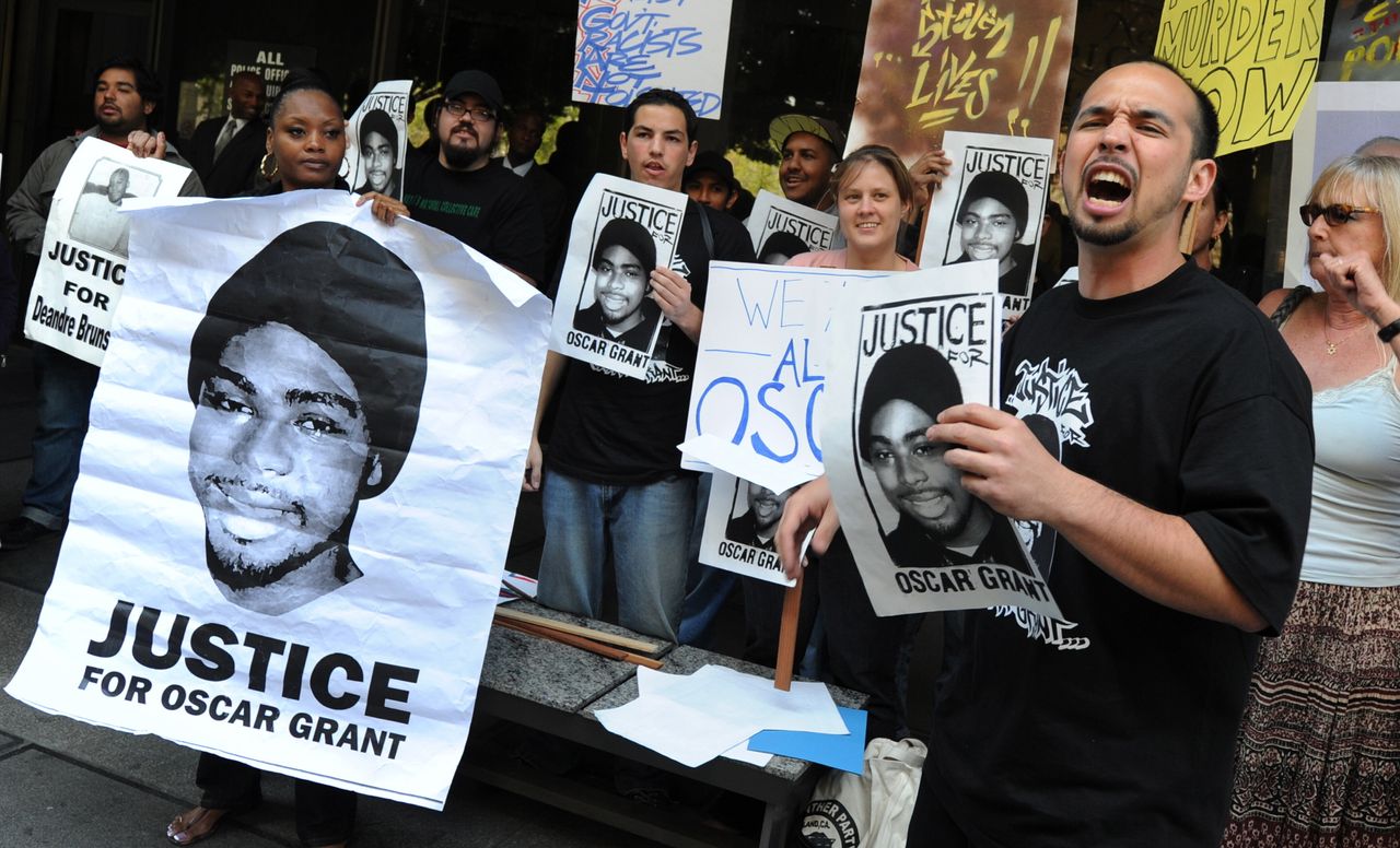 <em>A protest rally outside a pretrial hearing for Johannes Mehserle, the former Bay Area Rapid Transit officer charged with murder in the shooting death of Oscar Grant in Oakland, California, March 26, 2010. (MARK RALSTON/AFP/Getty Images)</em>