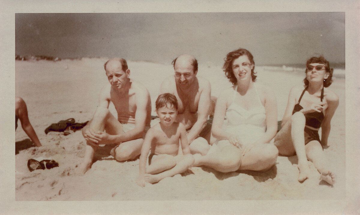 Jackson Pollock, Clement Greenberg, Helen Frankenthaler, Lee Krasner, and an unidentified child at the beach in East Hampton, New York, July 1952. Jackson Pollock and Lee Krasner papers.