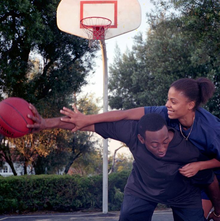 Omar Epps as Quincy and Sanaa Lathan as Monica in "Love & Basketball."