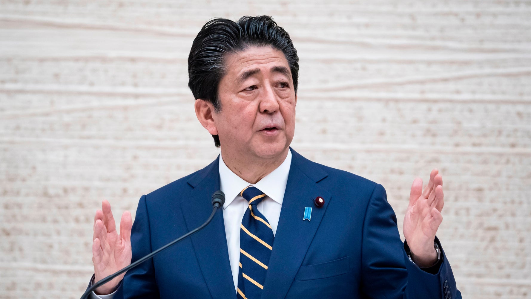 安倍首相 星野源さんとの コラボ動画 について 賛否両論あった とコメント ハフポスト News 安倍首相 星野源さんとの コラボ動画 について 賛否両論あった とコメント ハフポスト News