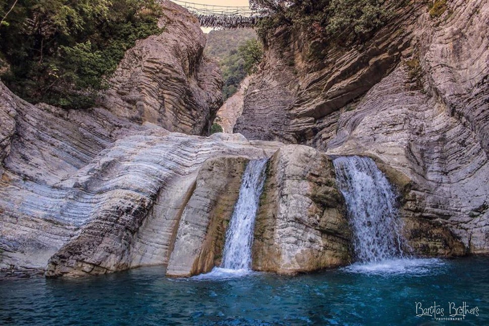 Καταρράκτες στο χωριό Σέλτση