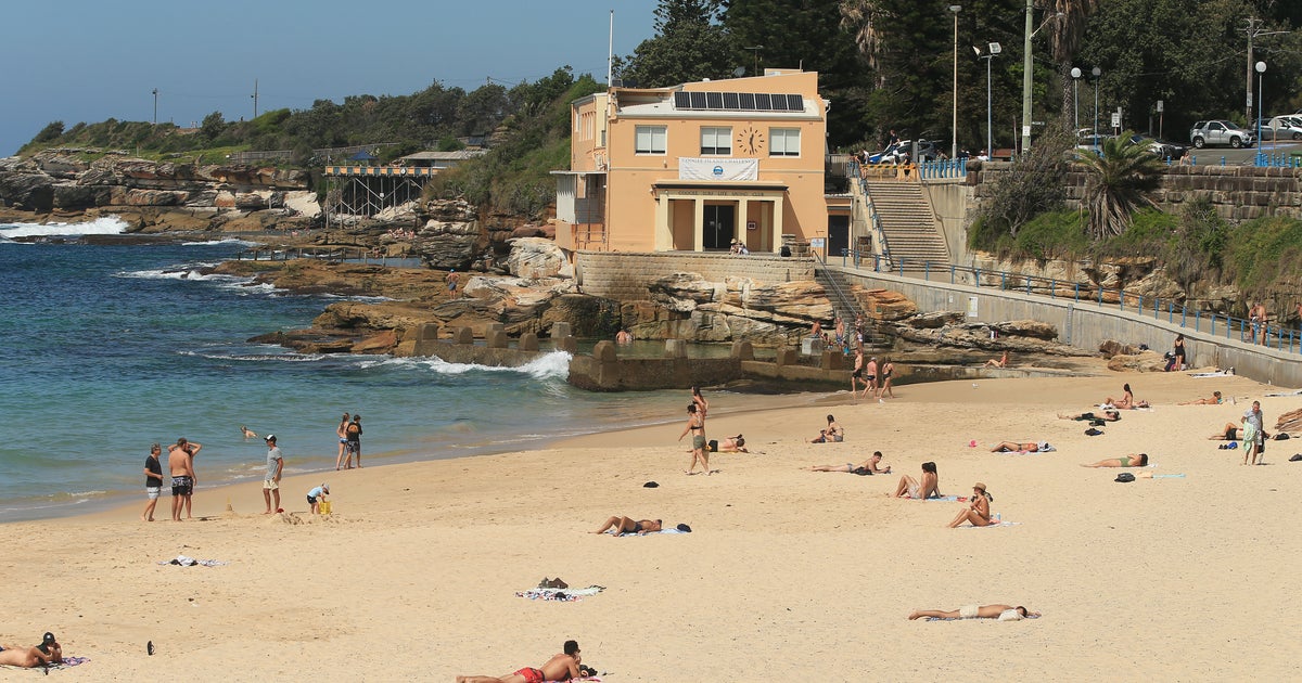 Coronavirus In Australia Sydney Beaches Reopen Despite Health Warnings Huffpost Australia