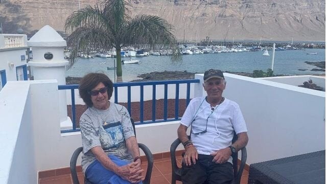 Fiorella y Enzo, en el Evita Beach.