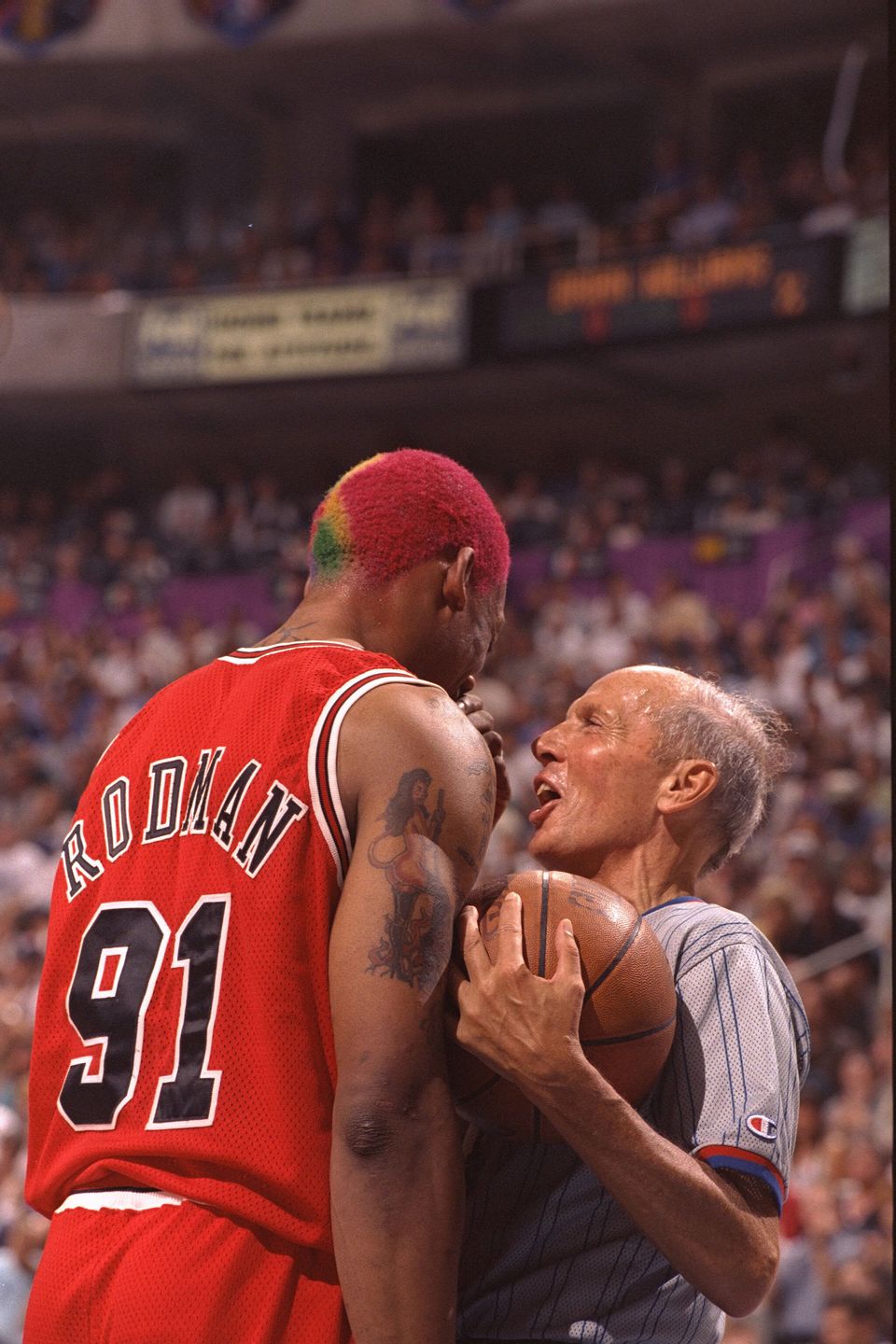 28 Photos Of Dennis Rodman's Iconic, Ridiculously Colorful Hair
