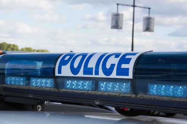 A Gennevilliers Une Ecole Incendiee Lors D Une Nouvelle Nuit De Tensions Le Huffpost