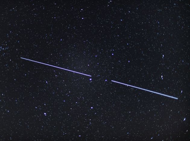 De nombreux astronomes se plaignent de la mégaconstellation Starlink de Space X car cette dernière...
