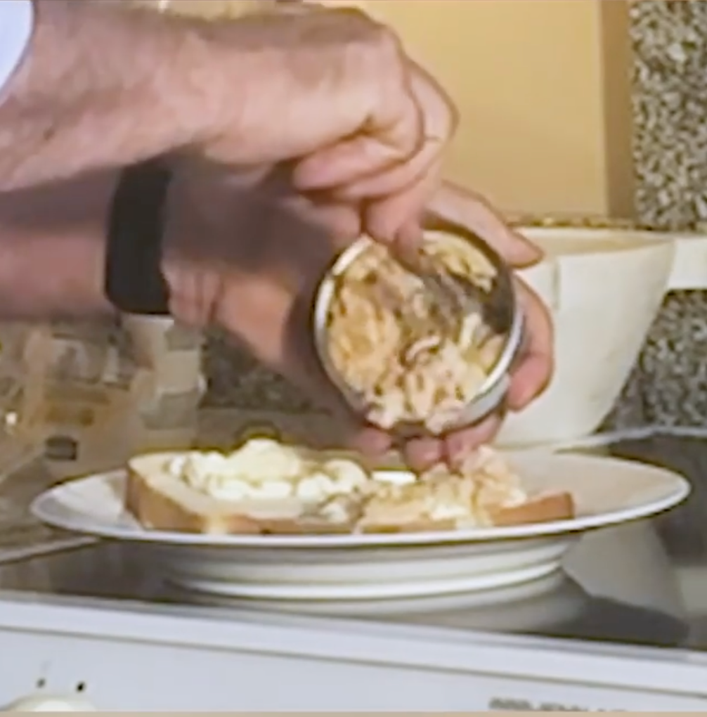 Sen. Mark Warner Makes A Ghastly Tuna Melt, And Internet Loses Its Lunch 