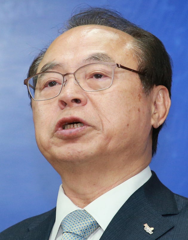 성ì¶