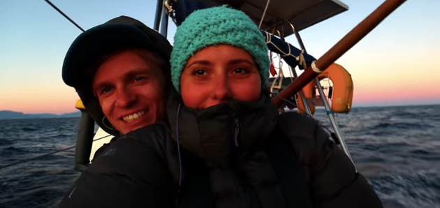 Ζευγάρι παθαίνει σοκ όταν μετά από ένα μήνα που διέσχιζε τον Ατλαντικό μαθαίνει πως υπάρχει