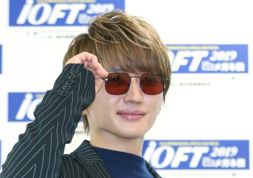 西島隆弘さん・赤西仁さん愛用モデル レイバン RB4259-F 601/19 赤西仁さん着用】Ray-Ban サングラス RB4259-F 601/19 53サイズ ボス