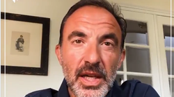 “The Voice” interrompue par le confinement, Nikos promet un ”épilogue à la