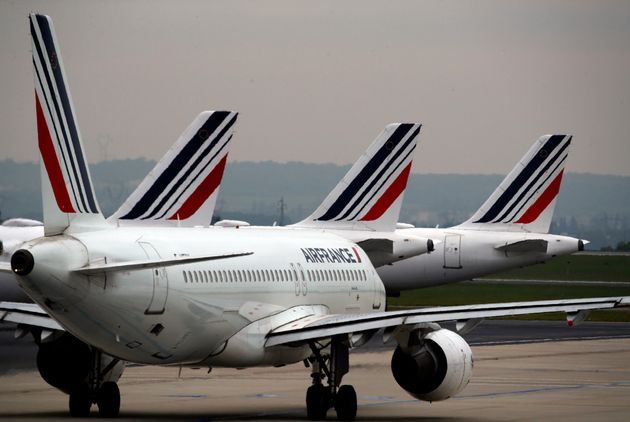 Air France Attaque Par Les Ecologistes Pour Ses Vols Interieurs Le Huffpost