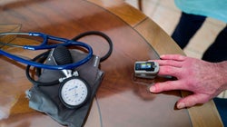 Les dépenses de santé ont fortement chuté en mars, certaines professions plus touchées que