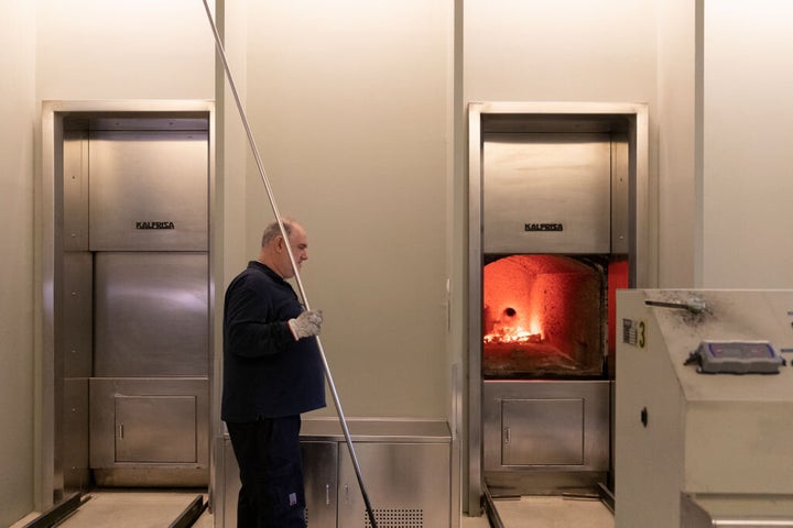 Uno de los incineradores en el cementerio de Torrero, en Zaragoza